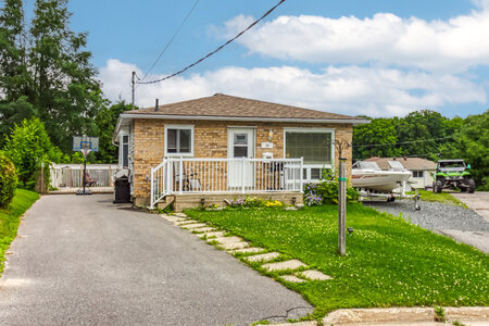 Display Image for 10 London Cres