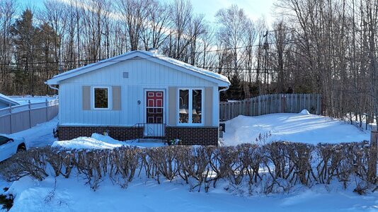 Display Image for 9 Axmith Ave