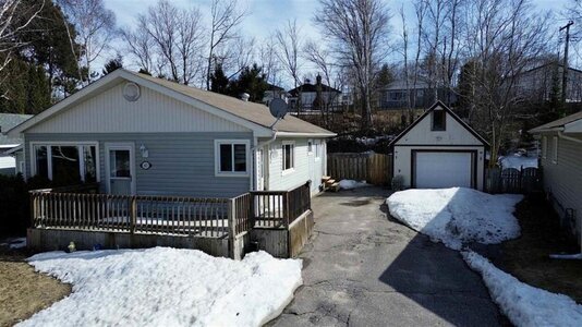 Display Image for 41 Robertson Rd