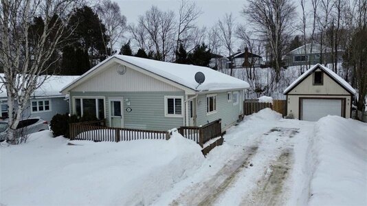 Display Image for 41 Robertson Rd