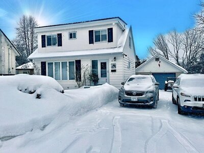 Display Image for 11 Oak Hill Rd