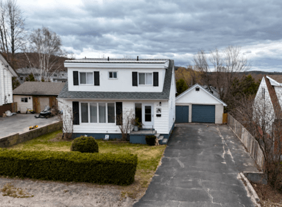 Display Image for 11 Oak Hill Rd