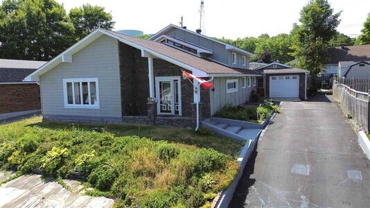 Display Image for 83 Hutchison Ave
