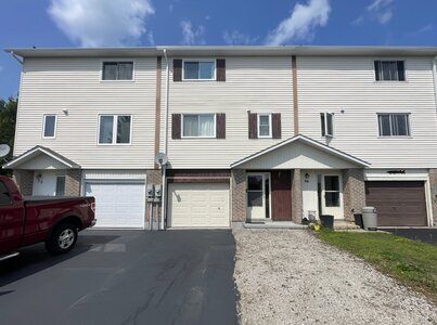 Display Image for 68 Farquhar Pl