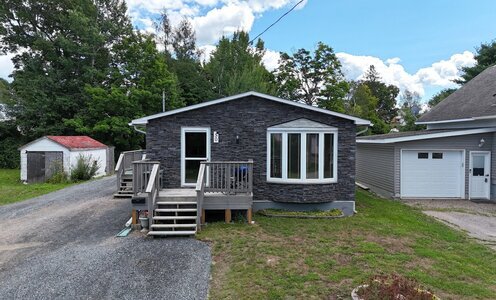Display Image for 50 Lakeview Rd