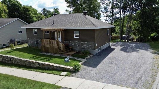 Display Image for 51 Axmith Ave