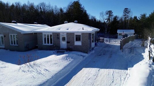 Display Image for 14 Bennett Dr