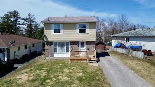 Display Image for 28 Bennett Dr
