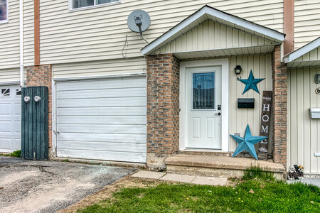 Display Image for 61 Farrell Cres