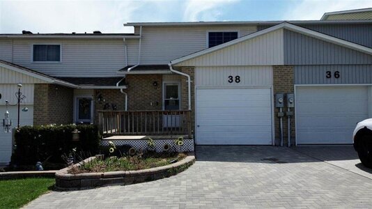 Display Image for 38 Farquhar Pl