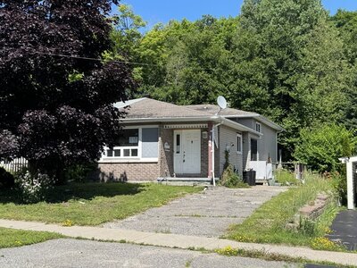 Display Image for 144 Ottawa Ave